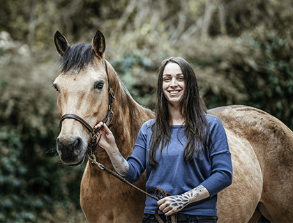 Pferd, Reiter, Halfter, braun, Frau